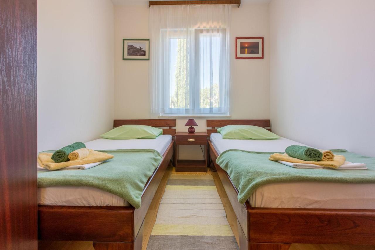 Apartments Robic Selce Esterno foto