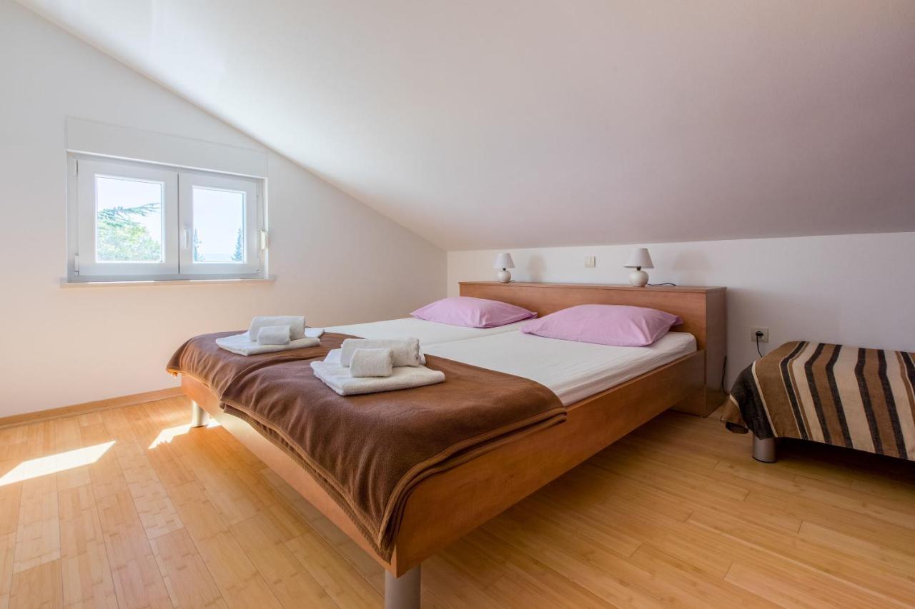 Apartments Robic Selce Esterno foto