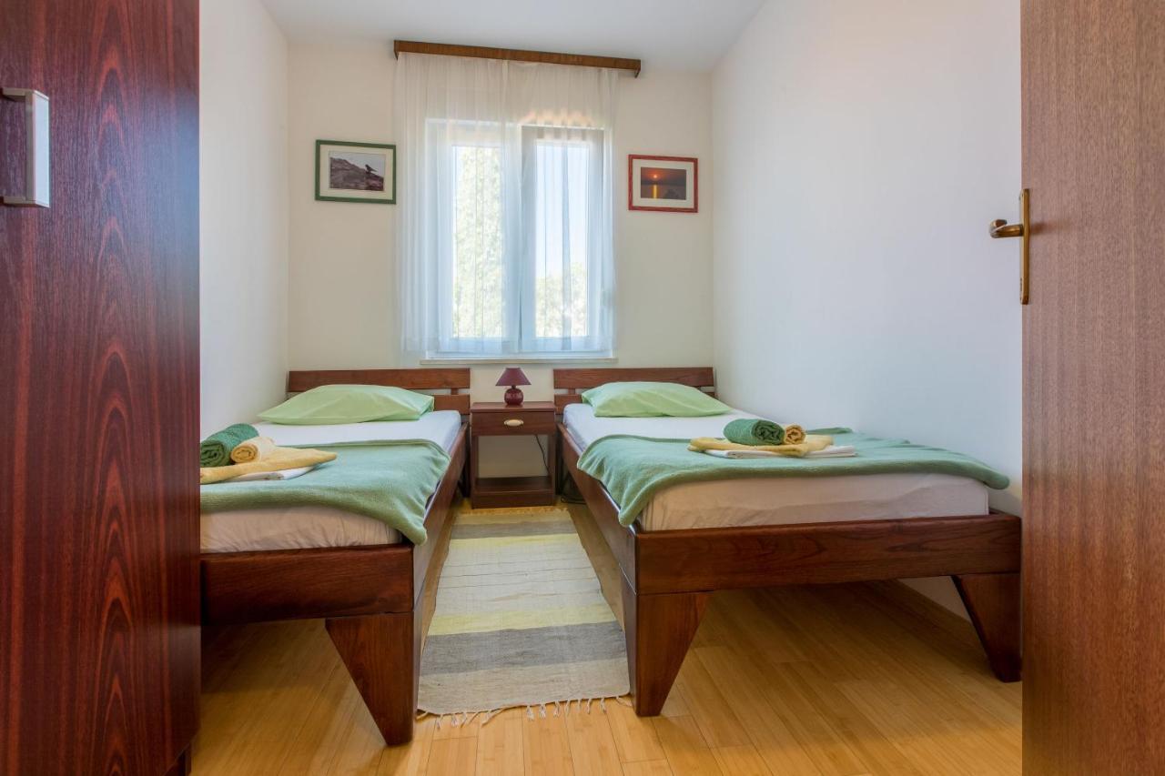Apartments Robic Selce Esterno foto
