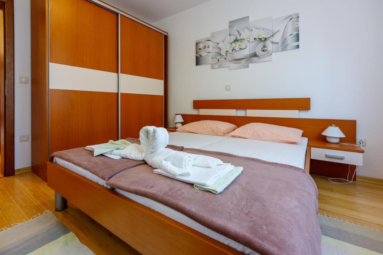 Apartments Robic Selce Esterno foto